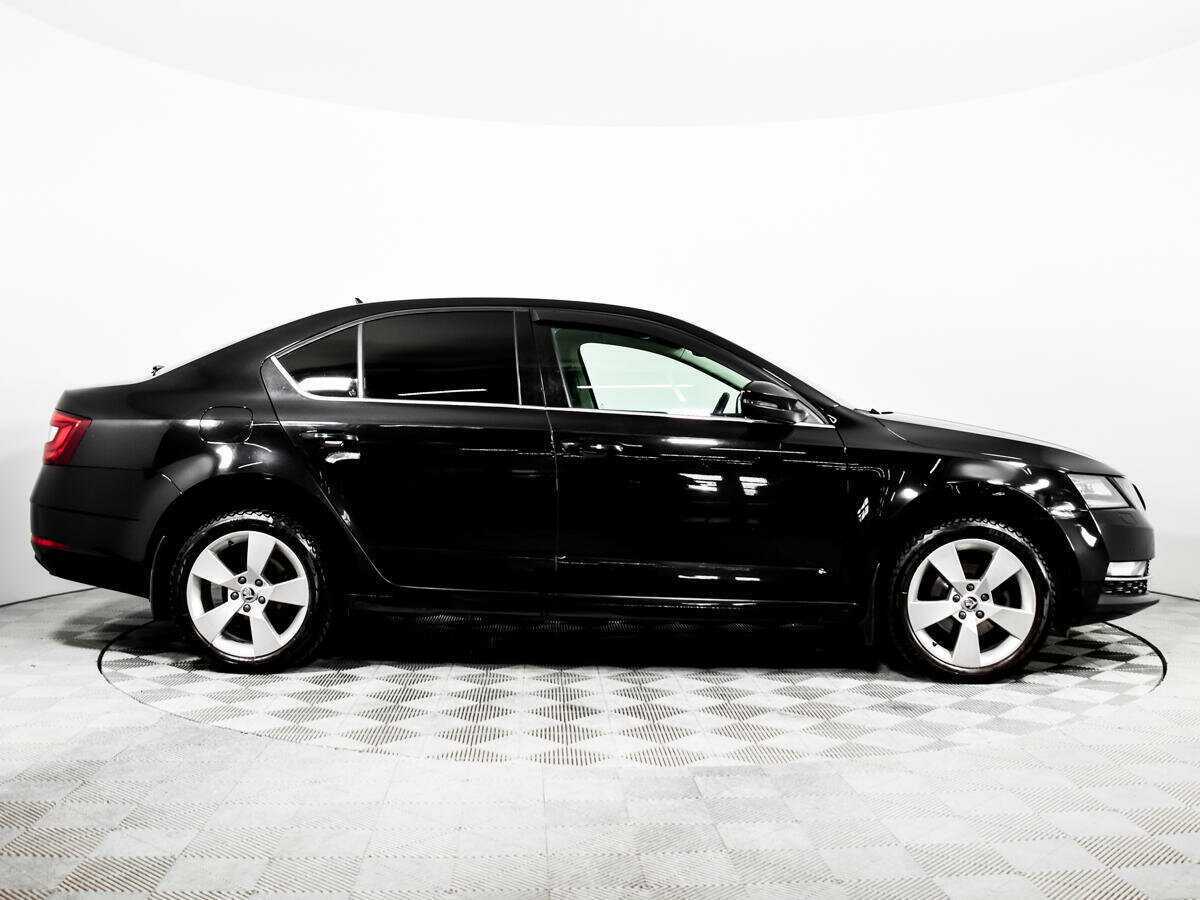 Skoda Octavia с пробегом — 2019 год. Фото: #3