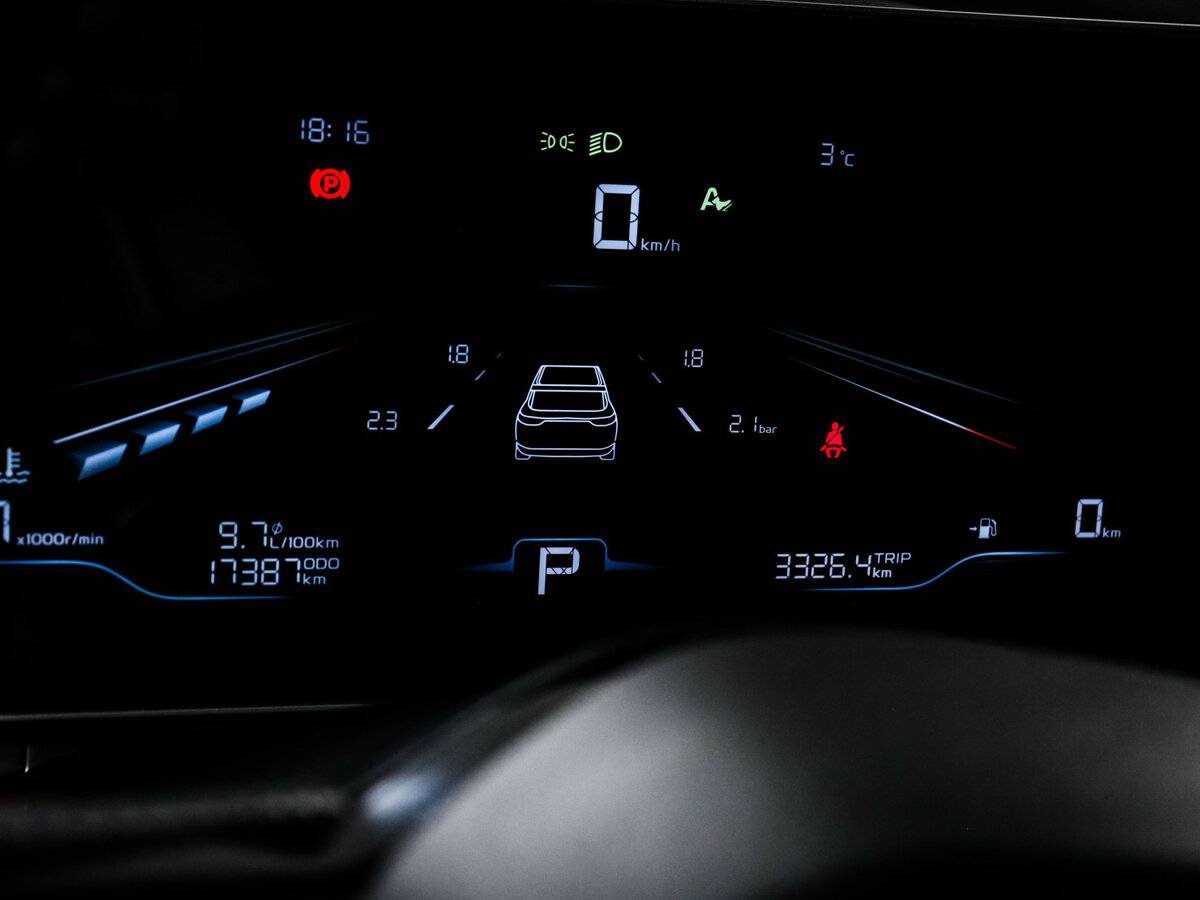 Geely Coolray с пробегом — 2024 год. Фото: #10