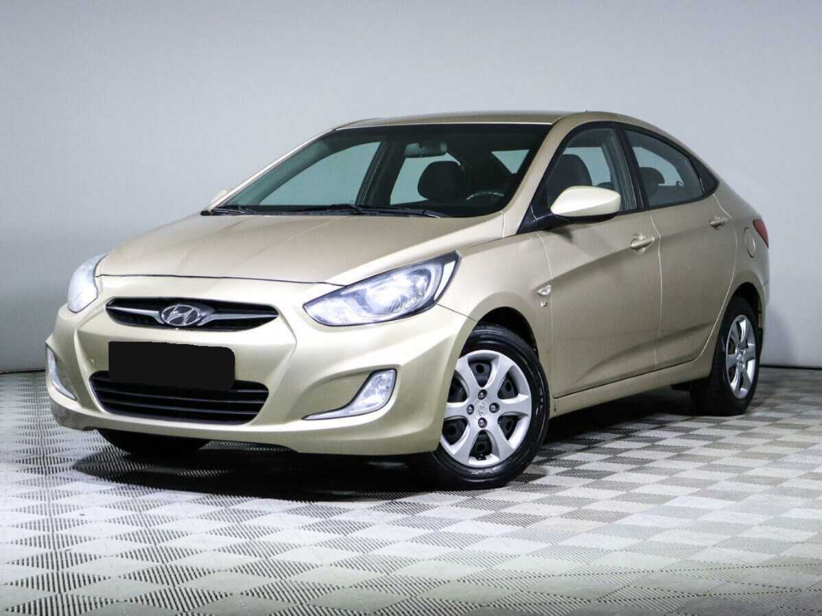 Hyundai Solaris с пробегом — 2013 год. Посмотреть фото