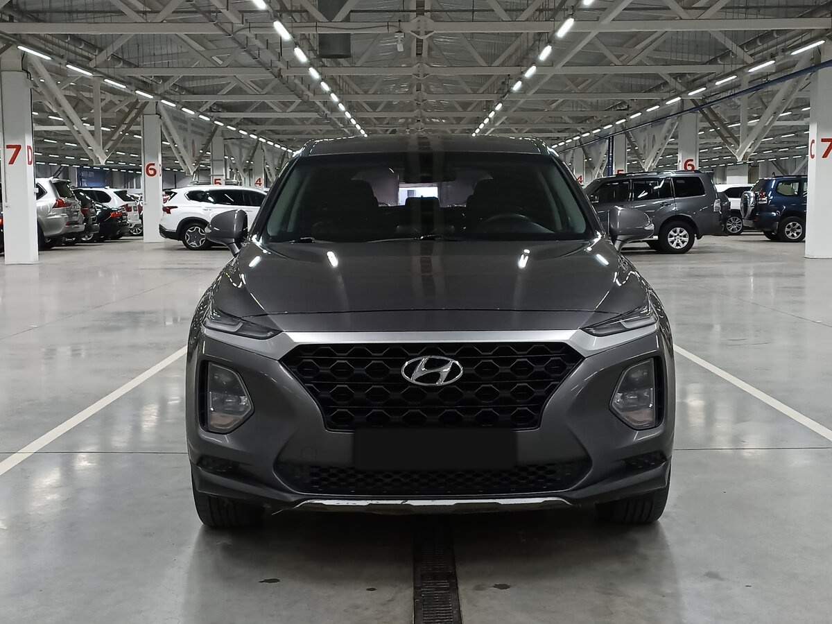 Hyundai Santa Fe с пробегом — 2019 год. Фото: #1