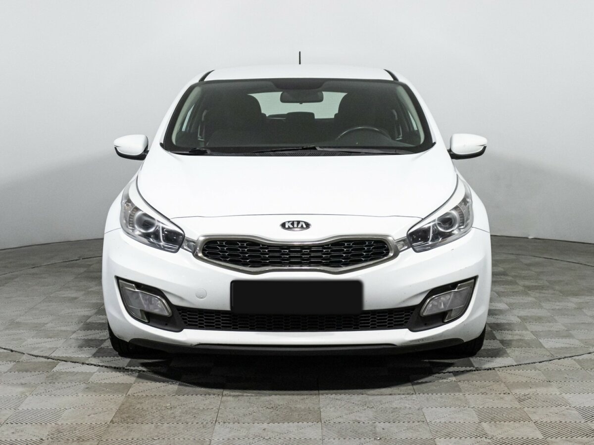 Kia Ceed с пробегом — 2013 год. Фото: #1