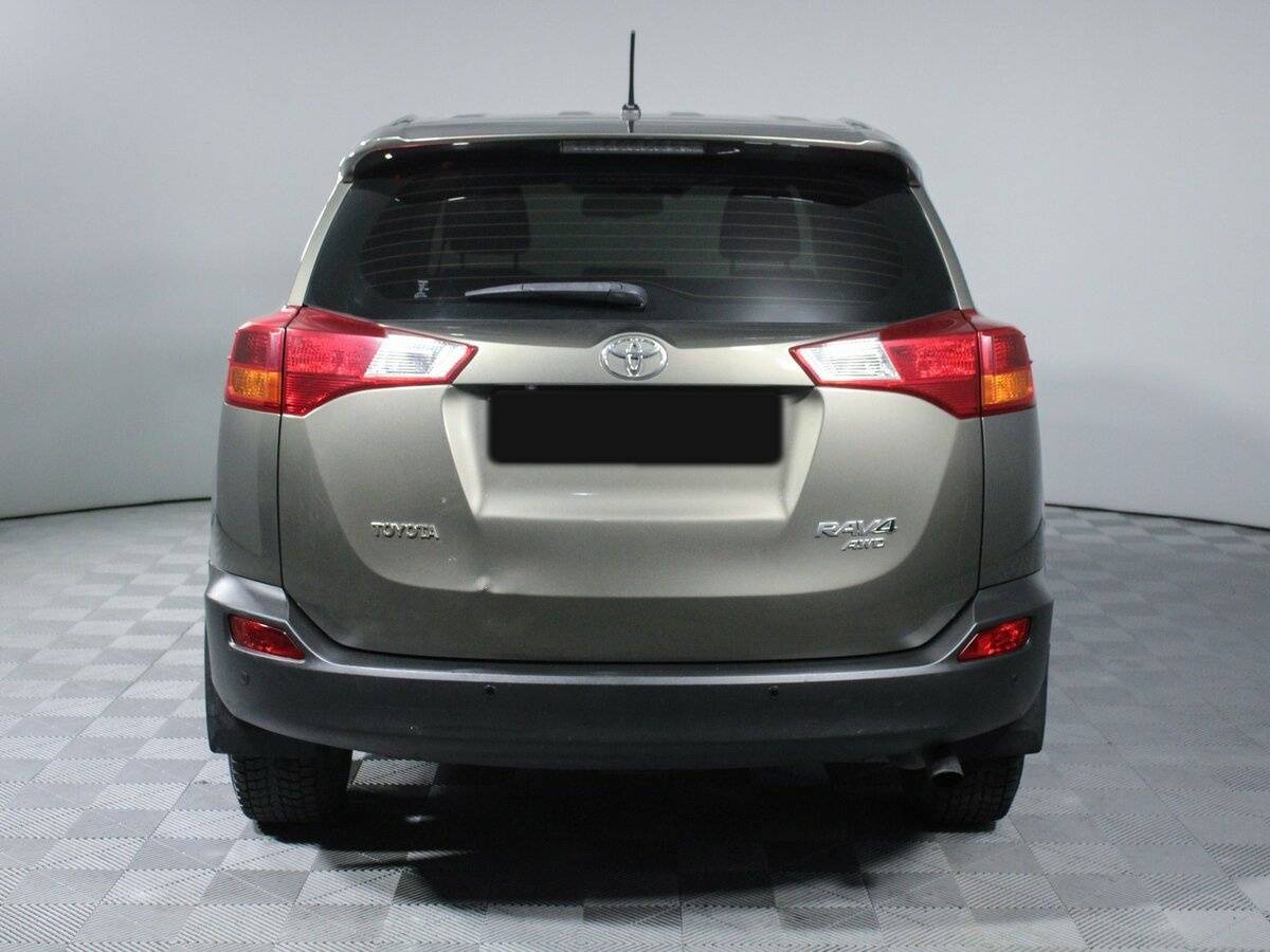 Toyota RAV4 с пробегом — 2013 год. Фото: #4