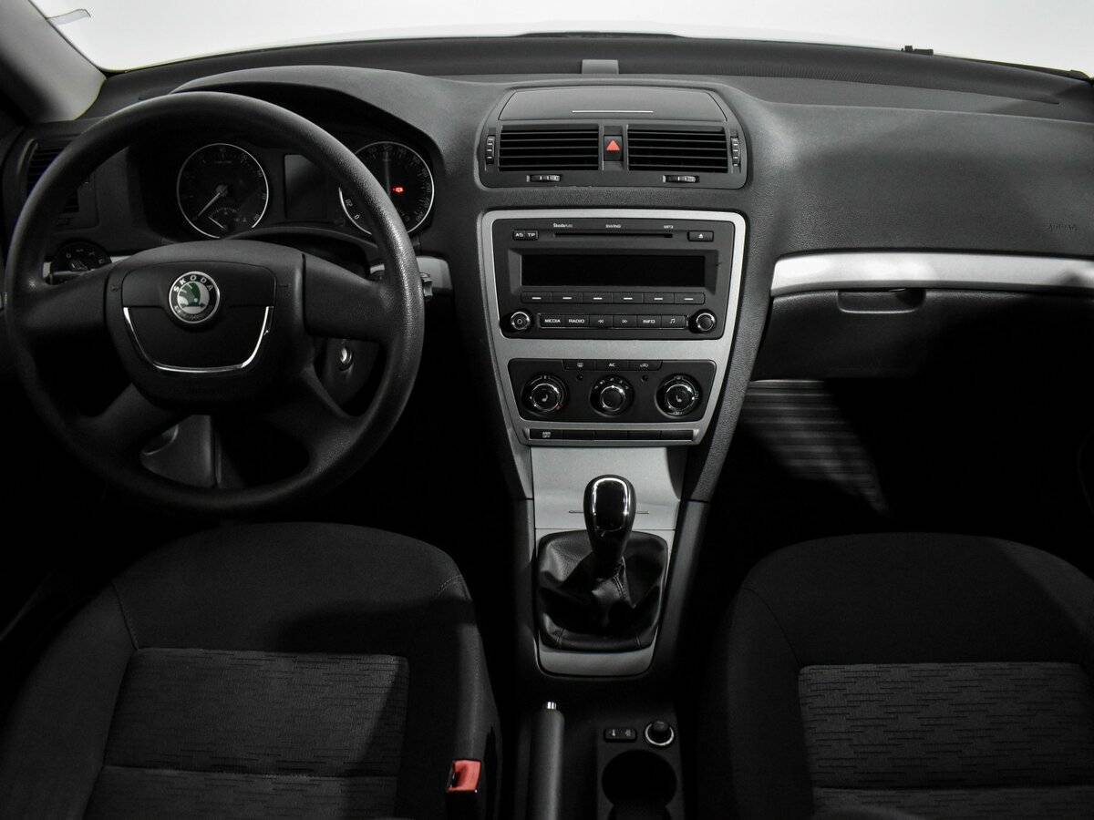 Skoda Octavia с пробегом — 2013 год. Фото: #11