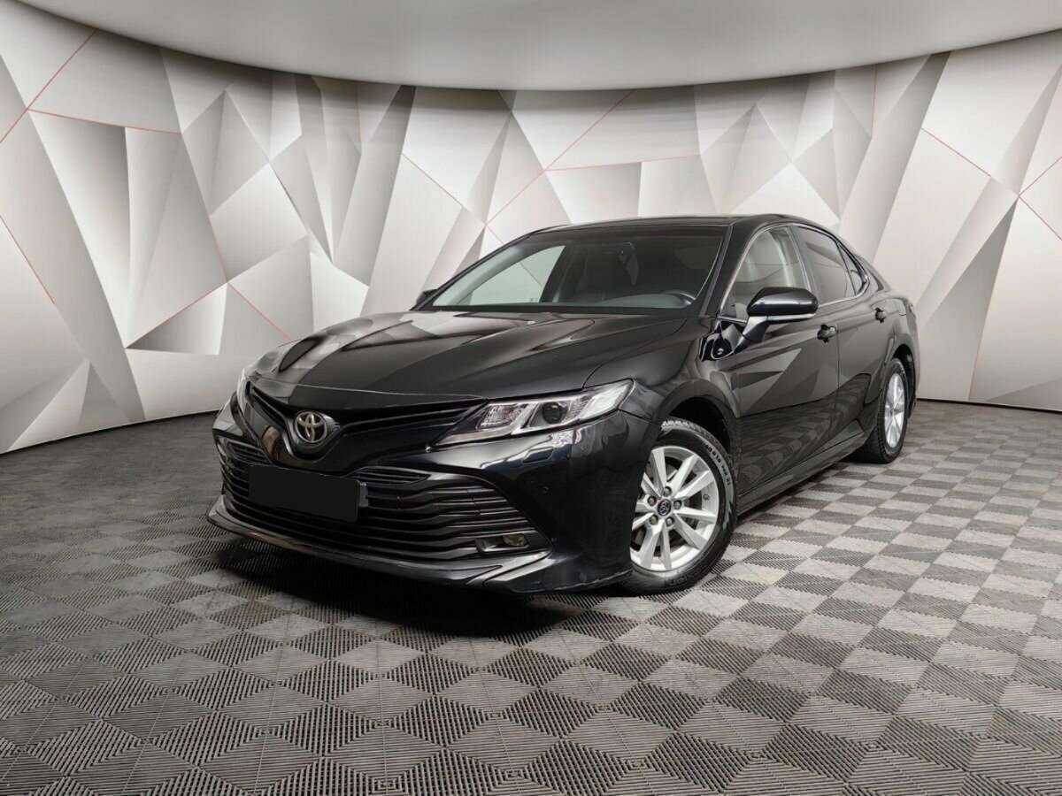 Toyota Camry с пробегом — 2019 год. Фото: #0