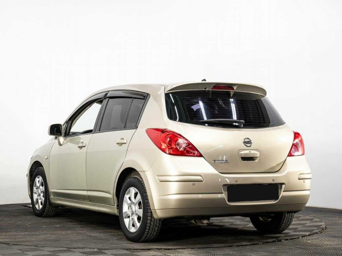 Nissan Tiida с пробегом — 2012 год. Фото: #5