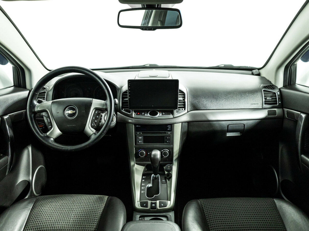 Chevrolet Captiva с пробегом — 2012 год. Фото: #10