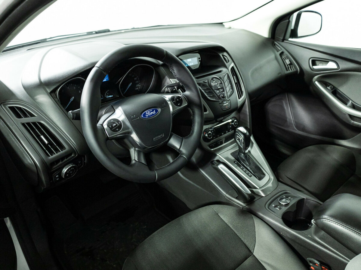 Ford Focus с пробегом — 2012 год. Фото: #10