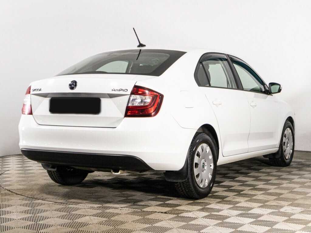 Skoda Rapid с пробегом — 2019 год. Фото: #6