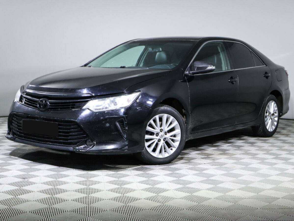 Toyota Camry с пробегом — 2016 год. Посмотреть фото