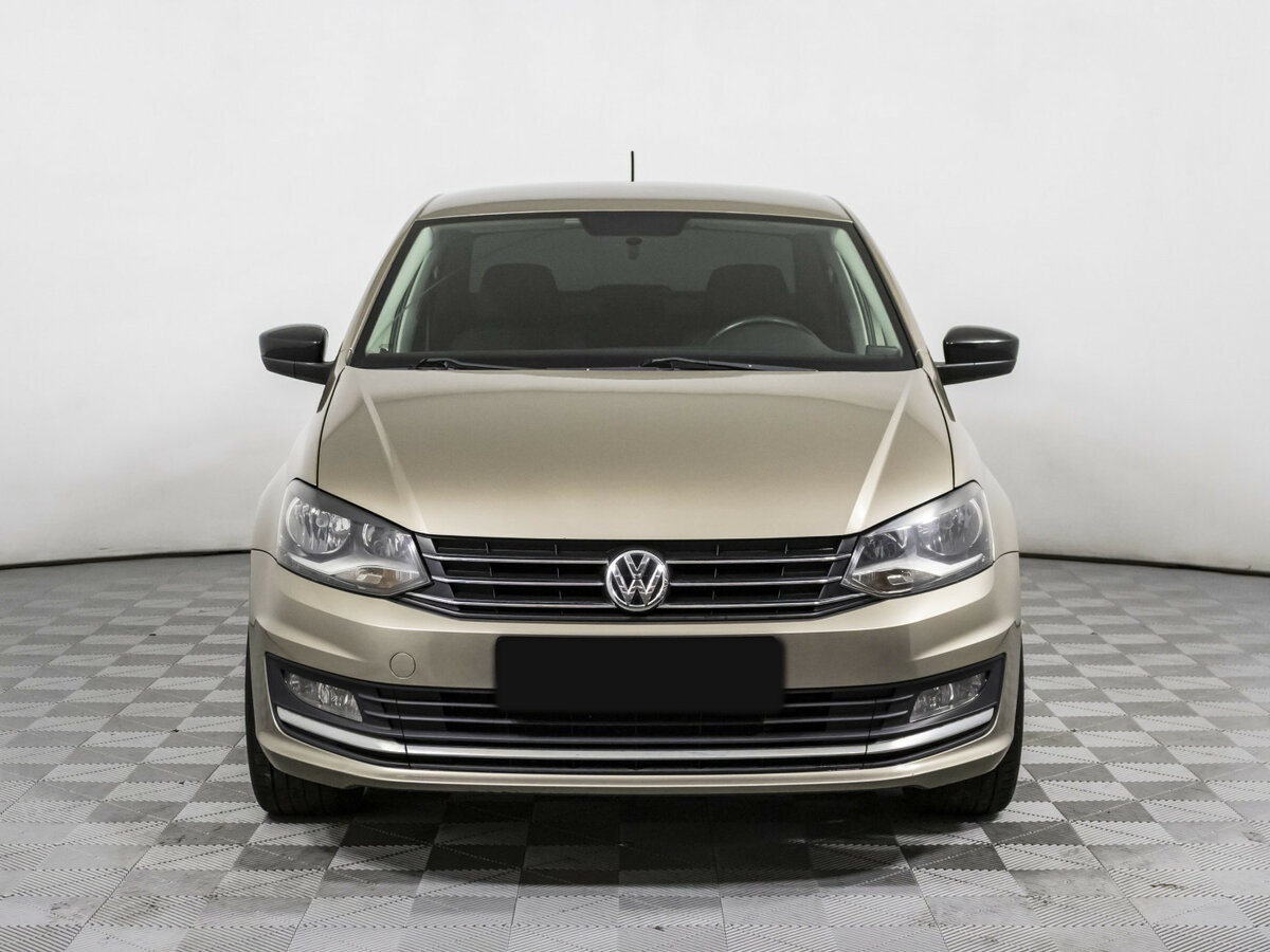 Volkswagen Polo с пробегом — 2018 год. Фото: #1