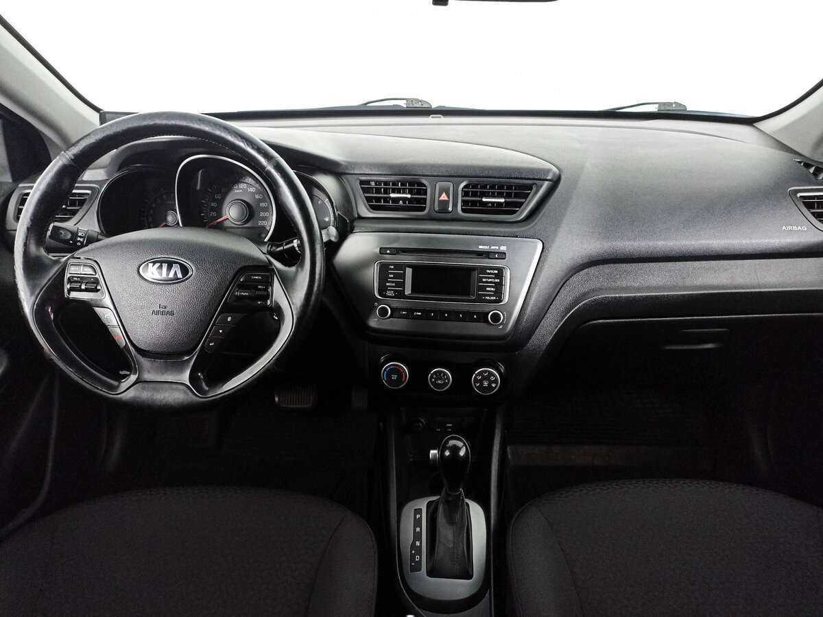 Kia Rio с пробегом — 2015 год. Фото: #11