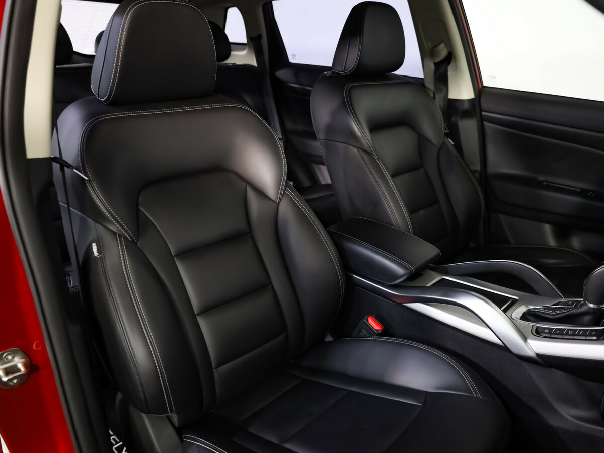 Geely Atlas с пробегом — 2019 год. Фото: #18