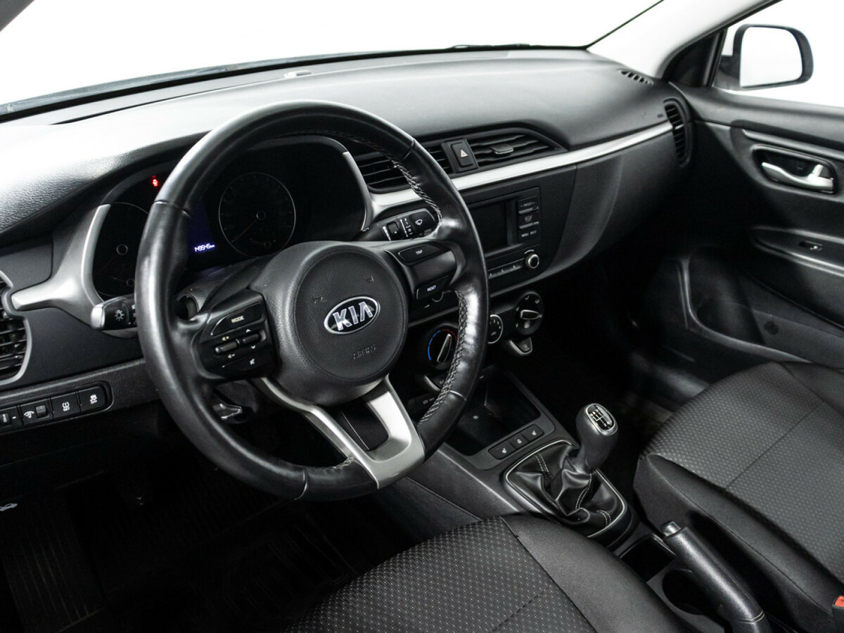 Kia Rio с пробегом — 2021 год. Фото: #10