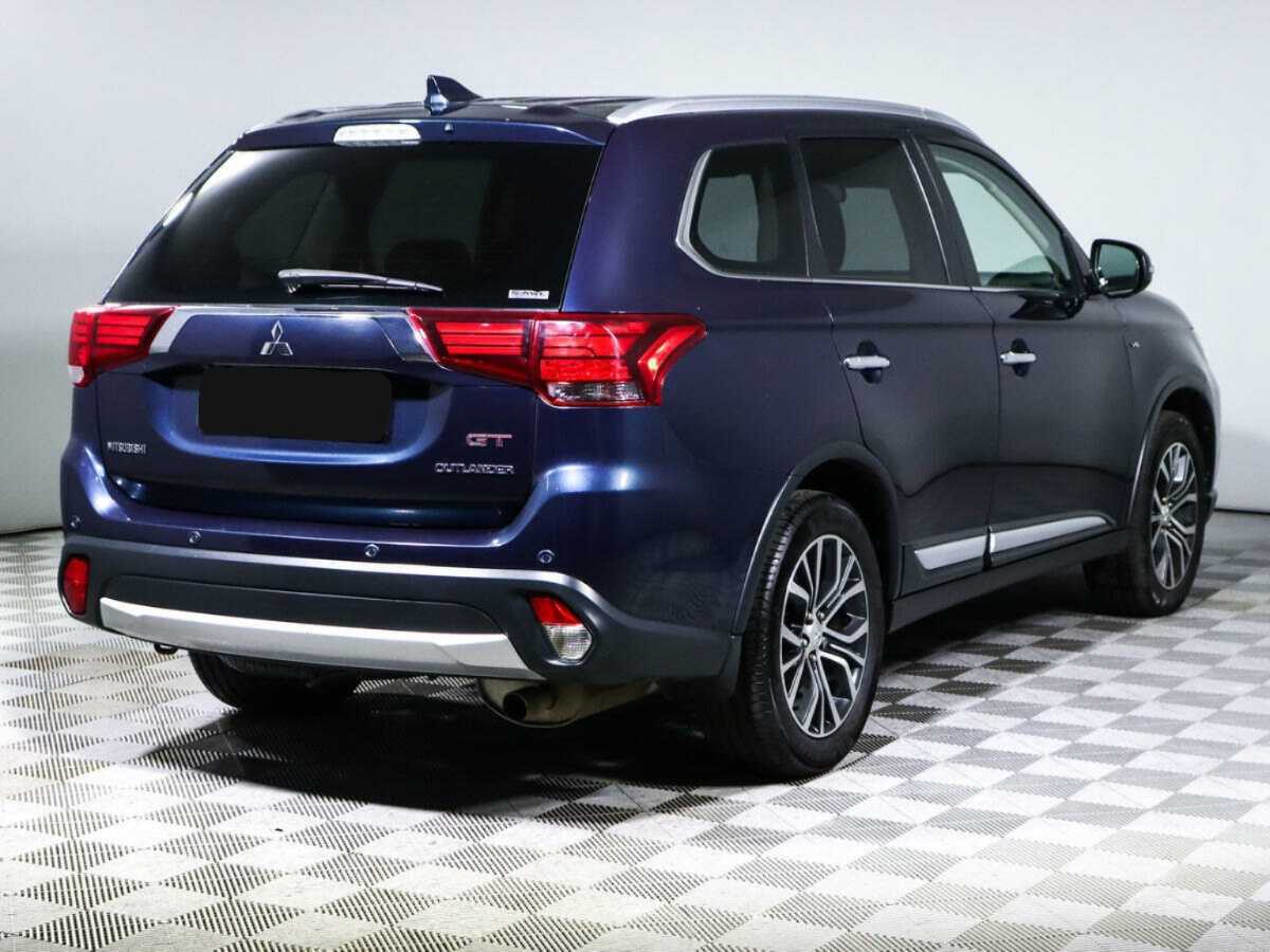 Mitsubishi Outlander с пробегом — 2017 год. Фото: #3