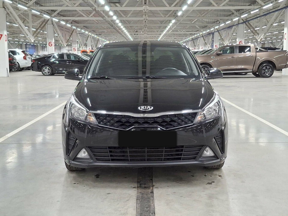 Kia Rio с пробегом — 2021 год. Фото: #1