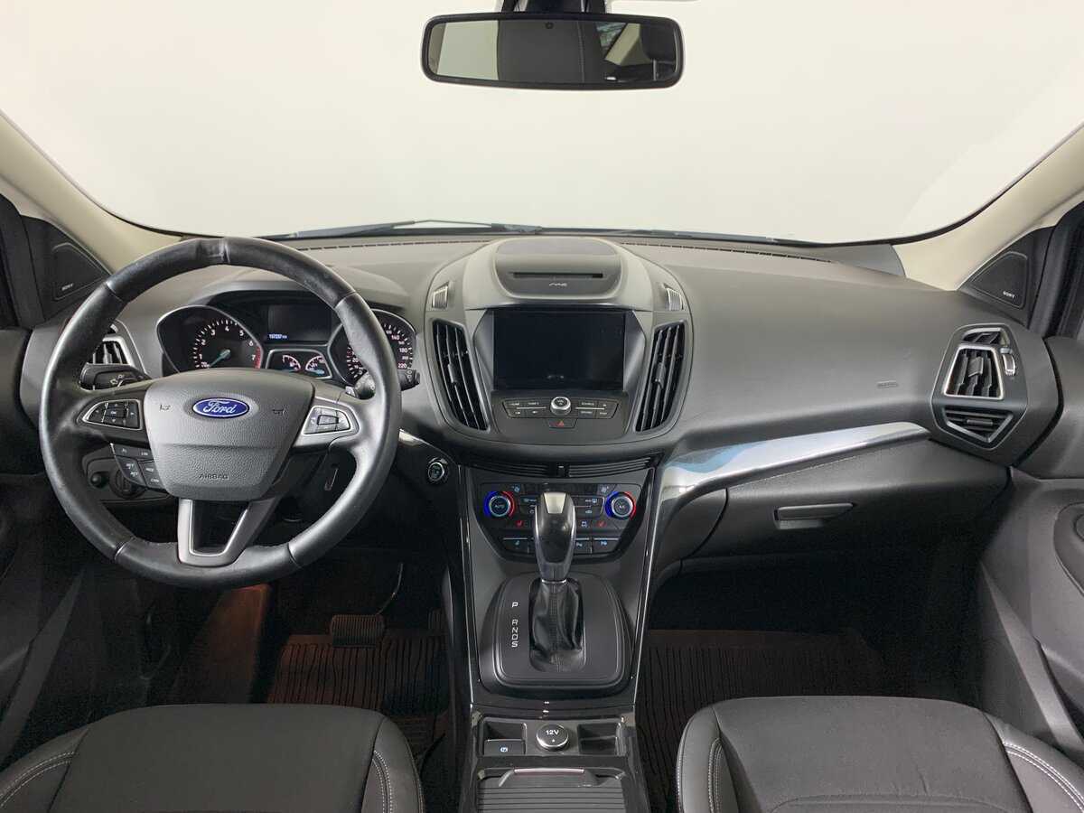 Ford Kuga с пробегом — 2017 год. Фото: #12