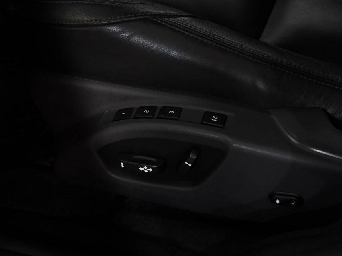 Volvo XC60 с пробегом — 2017 год. Фото: #17