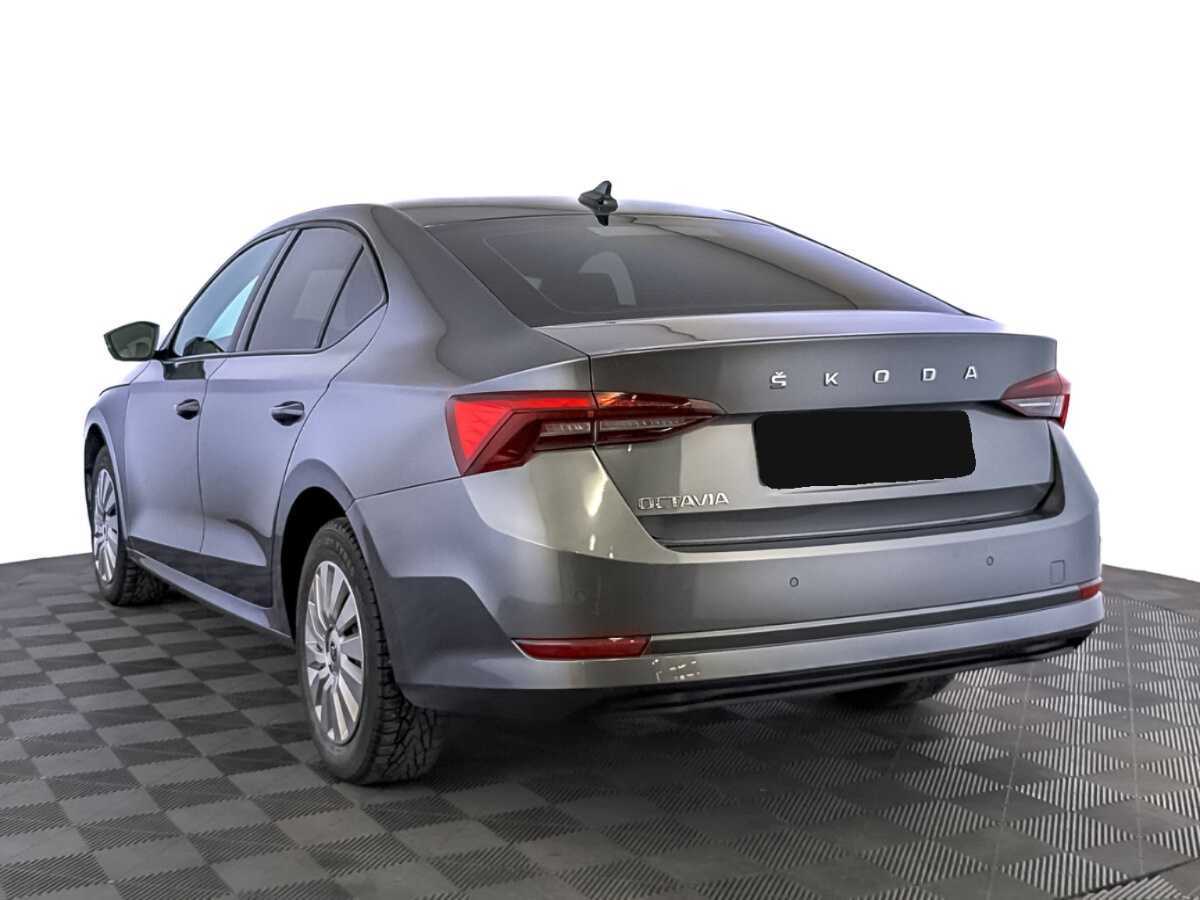 Skoda Octavia с пробегом — 2021 год. Фото: #6