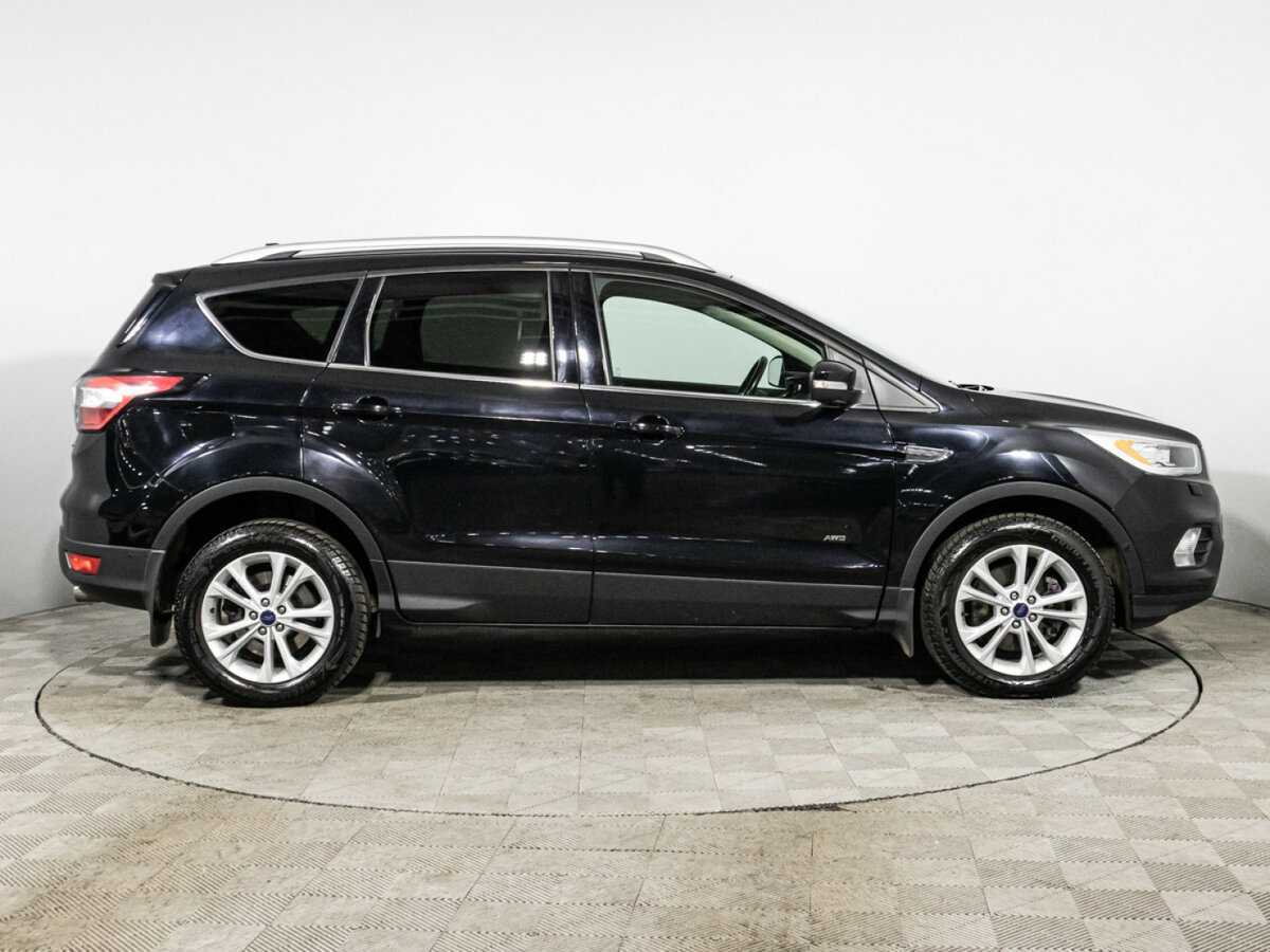 Ford Kuga с пробегом — 2017 год. Фото: #3