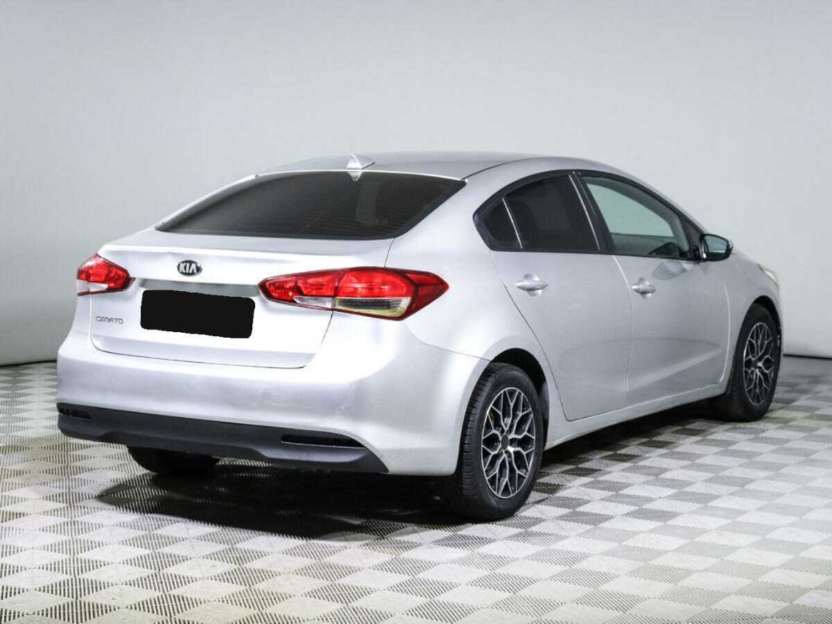Kia Cerato с пробегом — 2017 год. Фото: #3