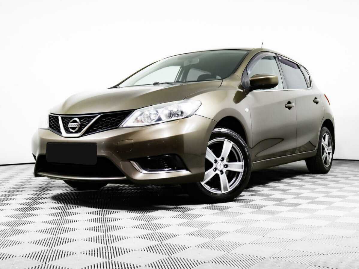 Nissan Tiida с пробегом — 2015 год. Фото: #0