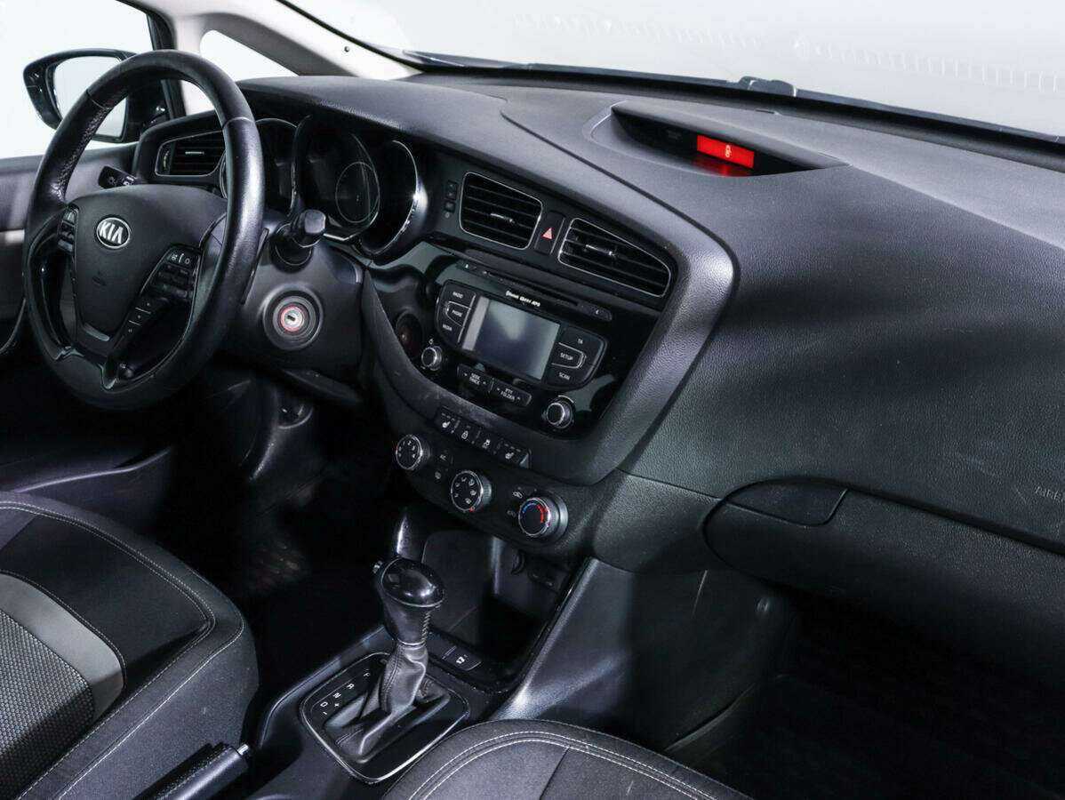 Kia Ceed с пробегом — 2014 год. Фото: #8