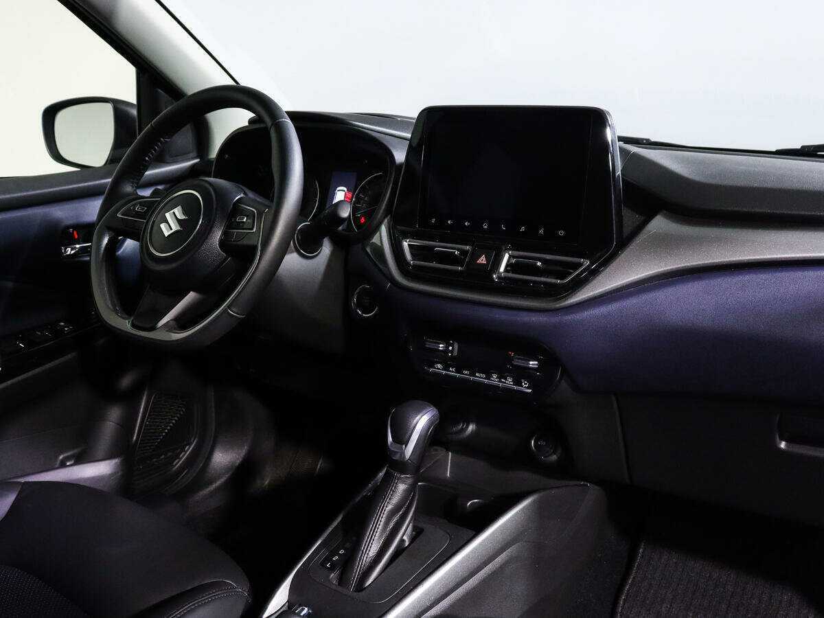 Suzuki Baleno с пробегом — 2023 год. Фото: #8