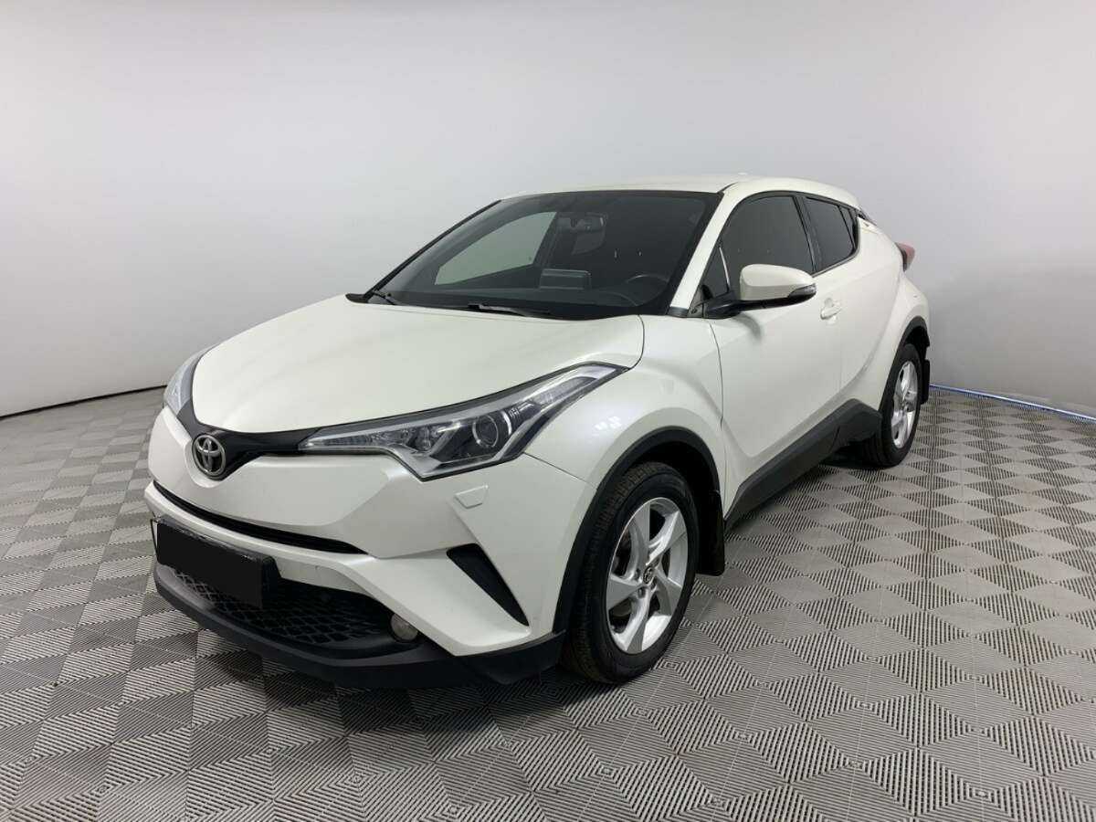 Toyota C-HR с пробегом — 2019 год. Посмотреть фото