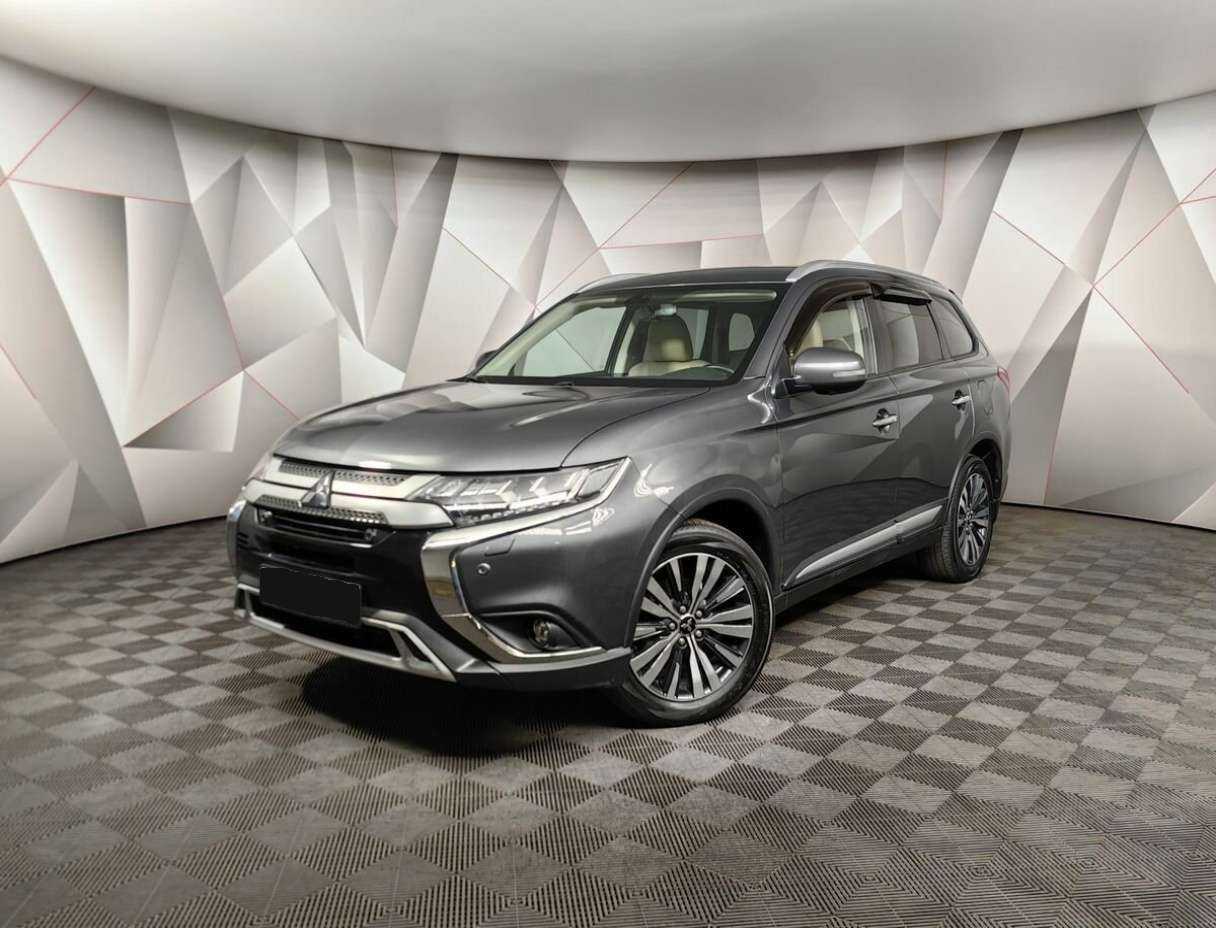 Mitsubishi Outlander с пробегом — 2019 год. Посмотреть фото
