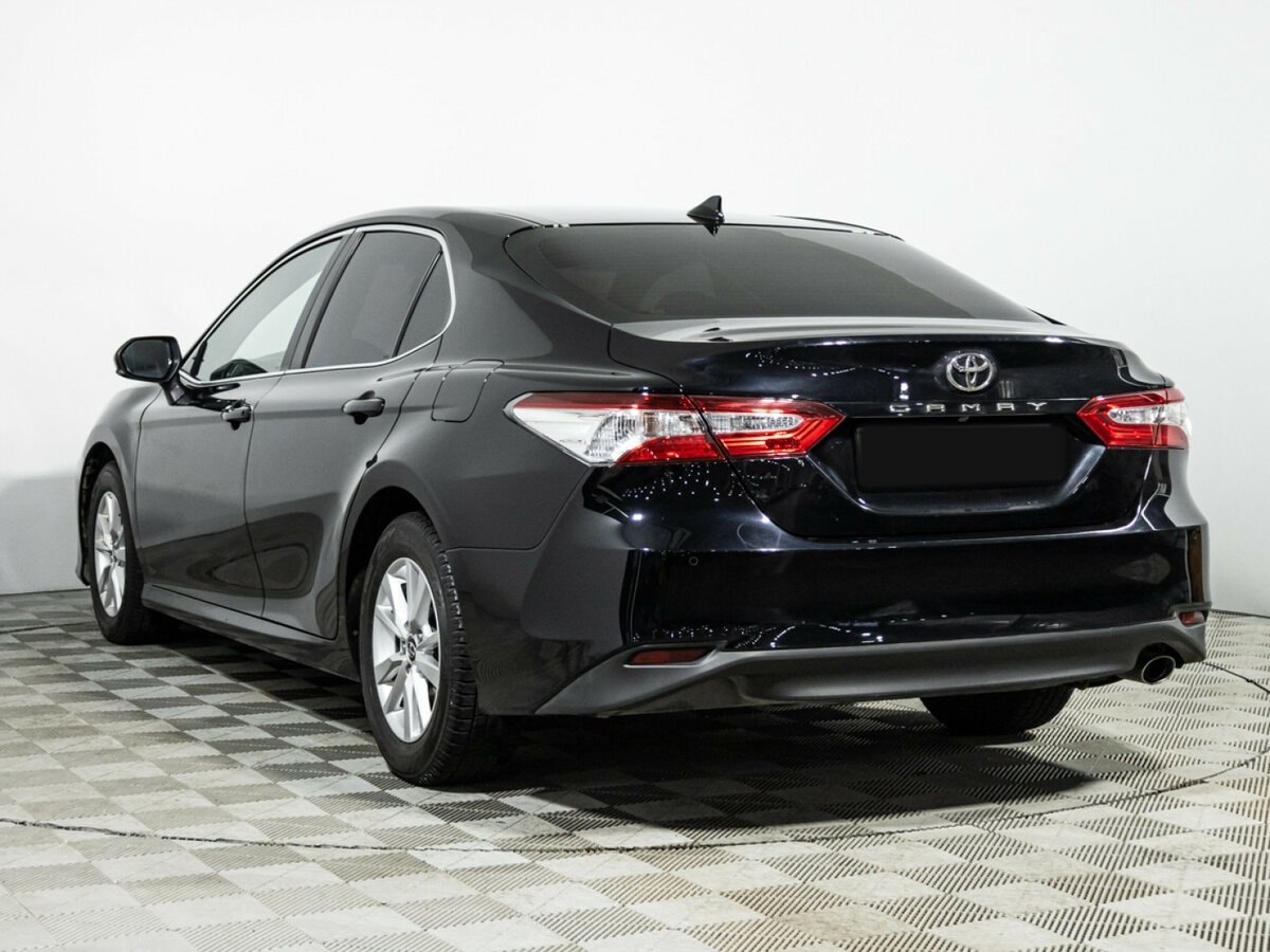 Toyota Camry с пробегом — 2019 год. Фото: #5