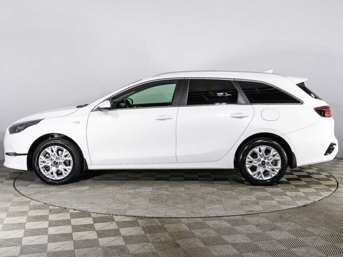 Kia Ceed с пробегом — 2023 год. Фото: #7