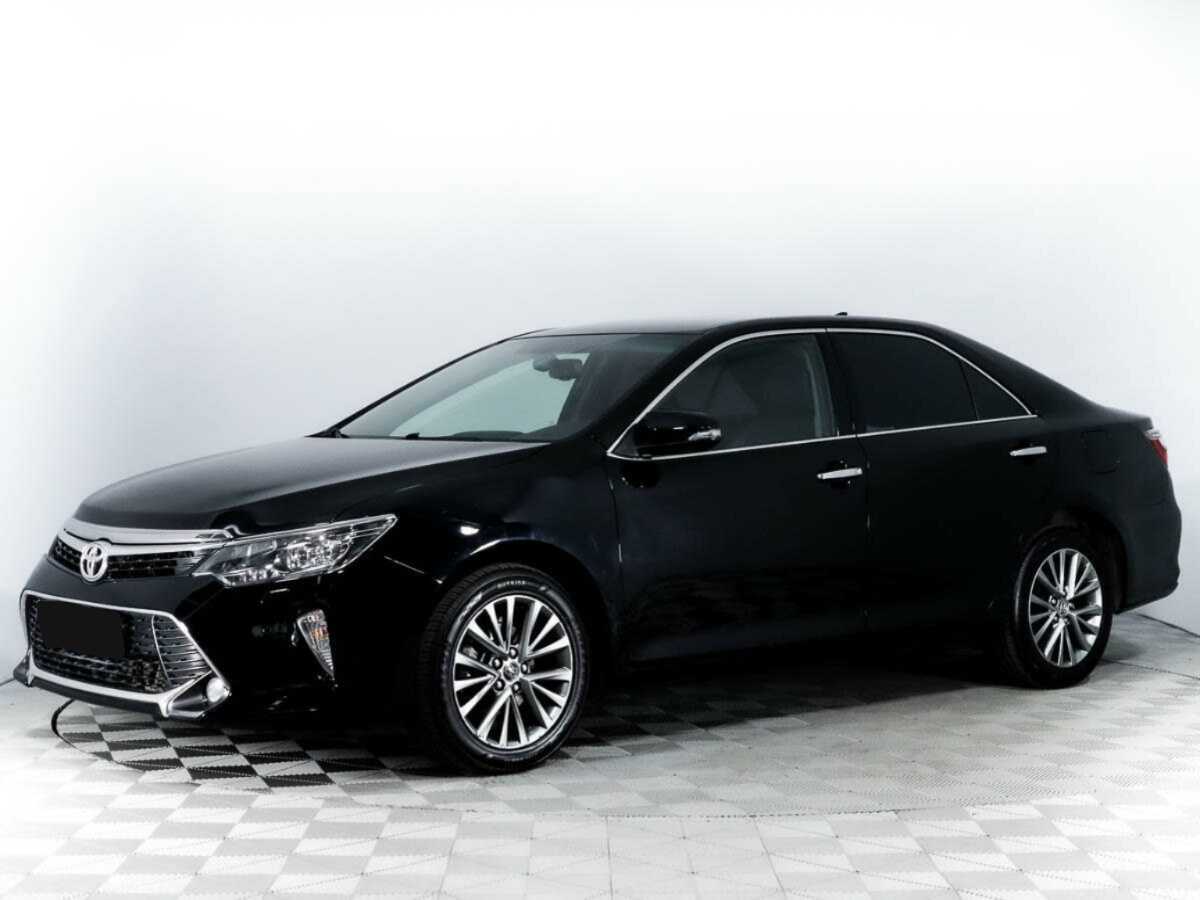 Toyota Camry с пробегом — 2017 год. Фото: #0