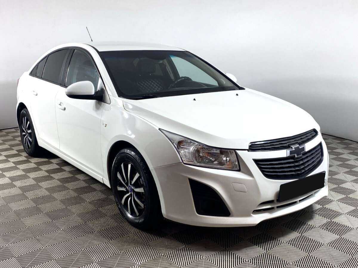 Chevrolet Cruze с пробегом — 2013 год. Фото: #2