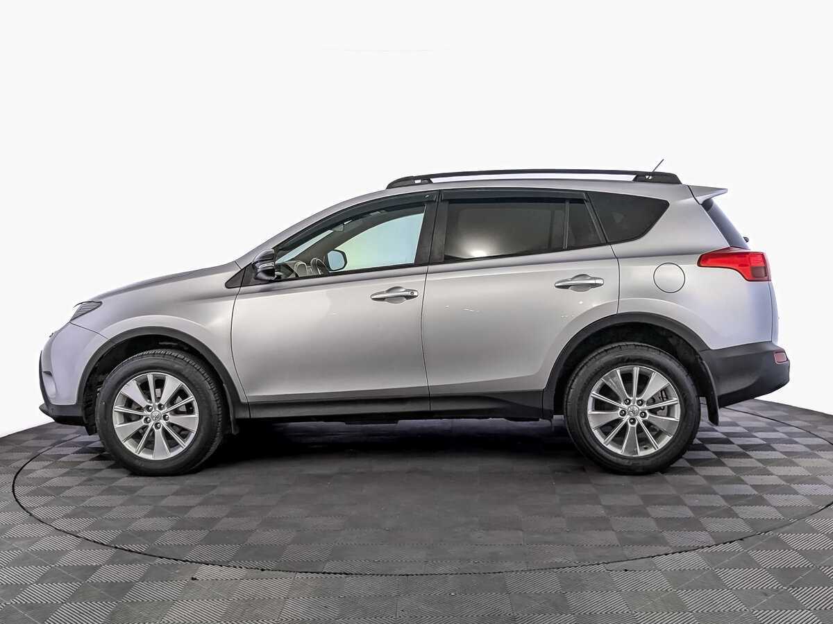 Toyota RAV4 с пробегом — 2014 год. Фото: #7