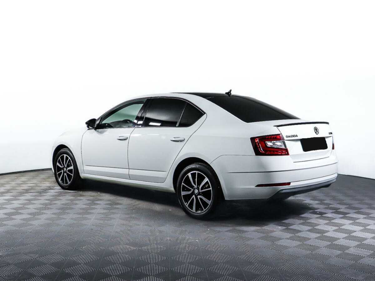 Skoda Octavia с пробегом — 2018 год. Фото: #6