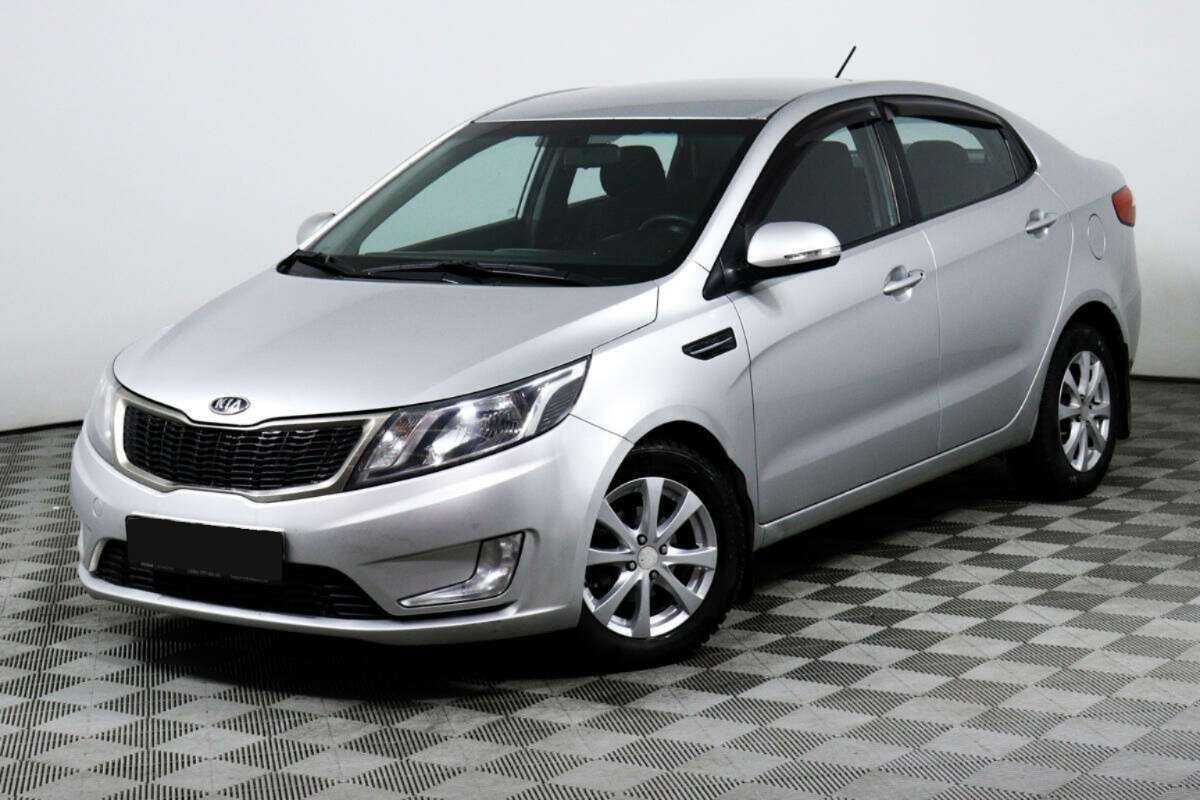 Kia Rio с пробегом — 2012 год. Фото: #0