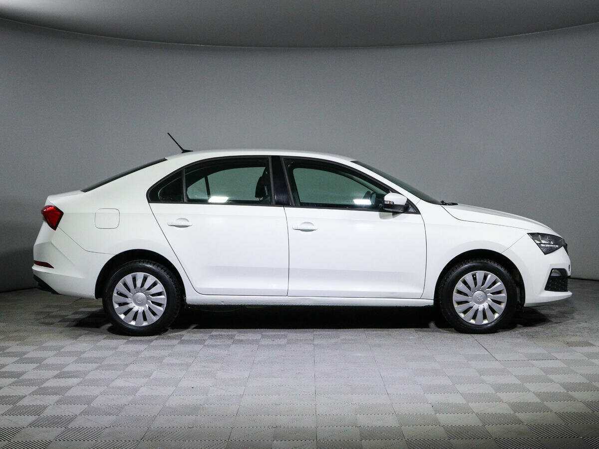 Skoda Rapid с пробегом — 2020 год. Фото: #3