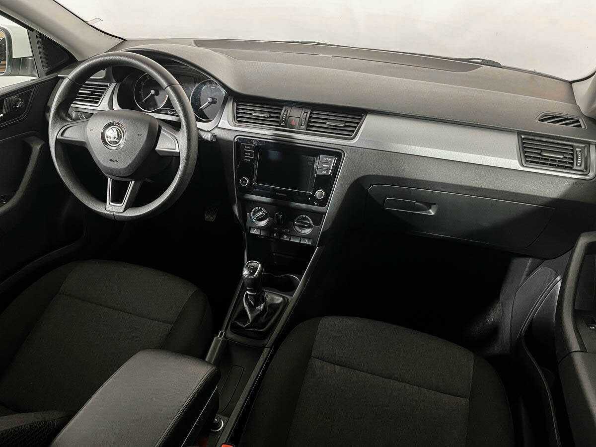 Skoda Rapid с пробегом — 2019 год. Фото: #6