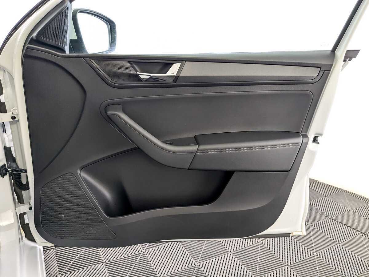 Skoda Rapid с пробегом — 2020 год. Фото: #22