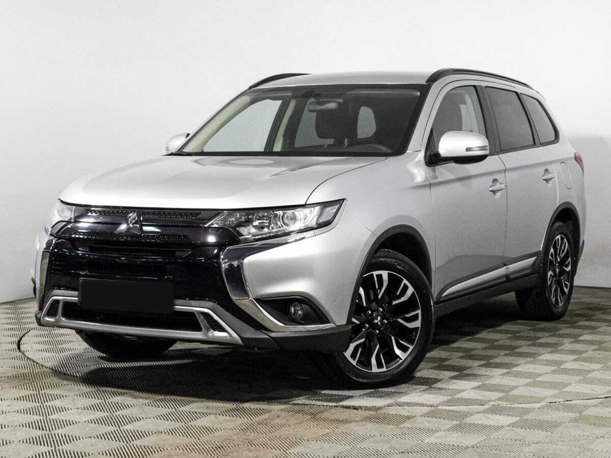 Mitsubishi Outlander с пробегом — 2022 год. Посмотреть фото