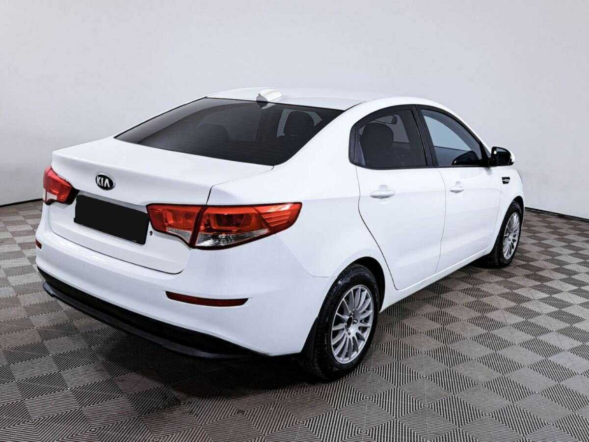 Kia Rio с пробегом — 2017 год. Фото: #4