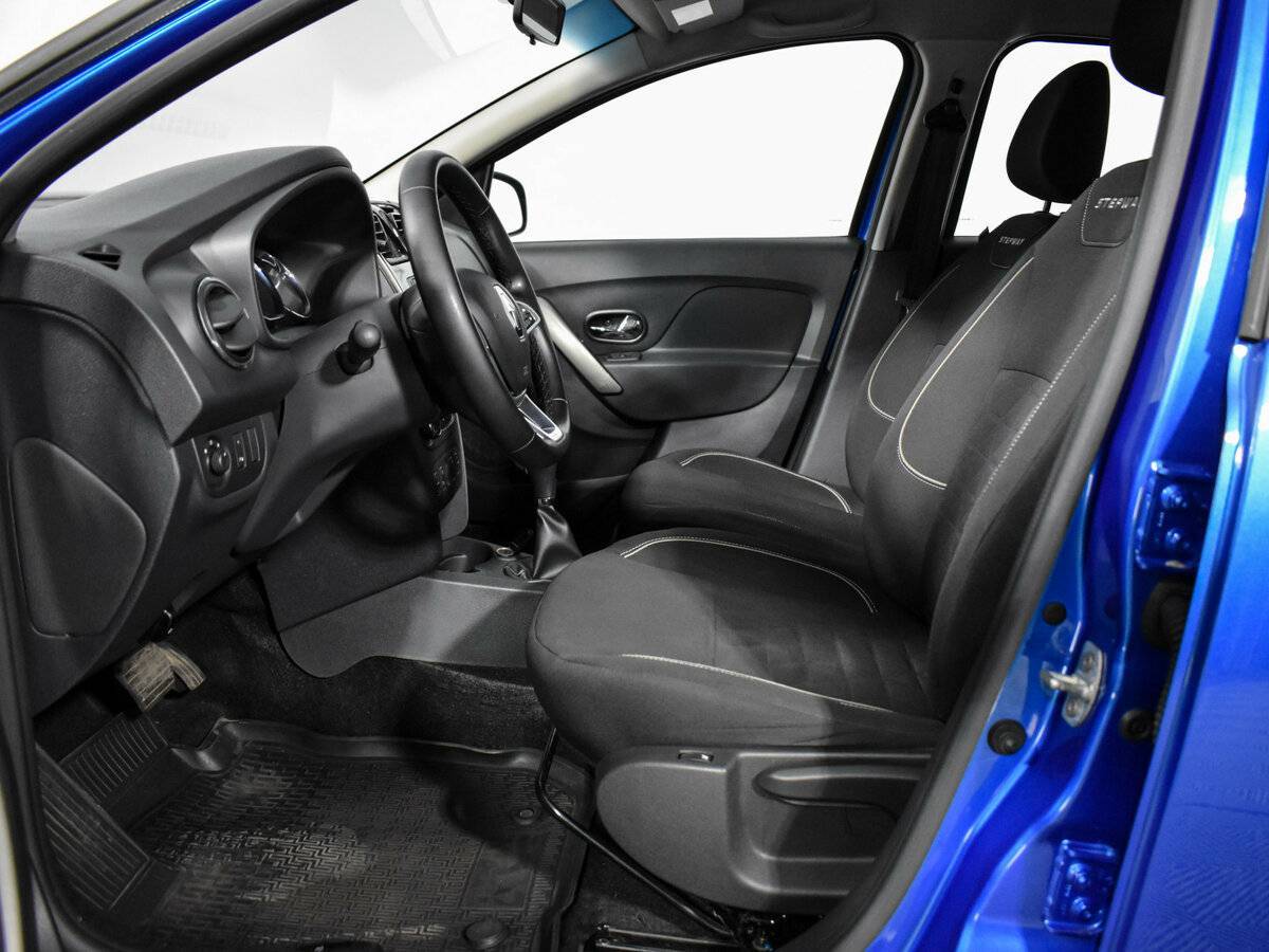 Renault Logan с пробегом — 2019 год. Фото: #8