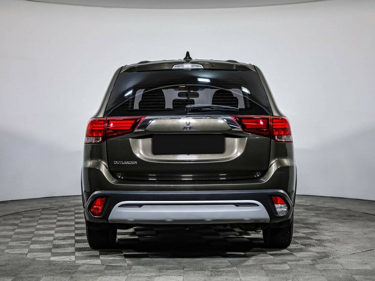 Mitsubishi Outlander с пробегом — 2020 год. Фото: #5