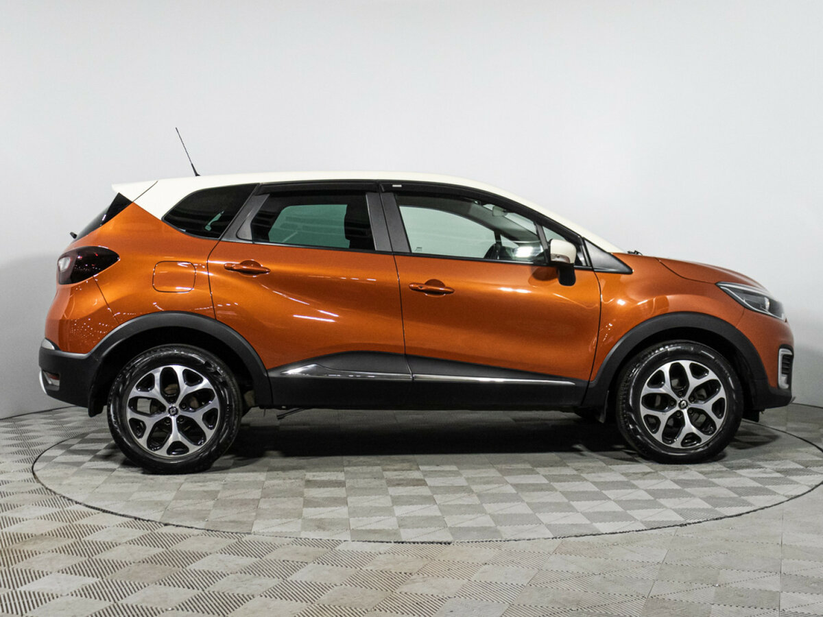 Renault Kaptur с пробегом — 2017 год. Фото: #3