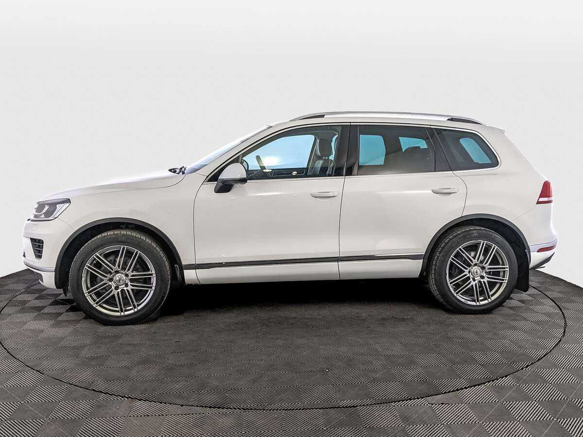 Volkswagen Touareg с пробегом — 2017 год. Фото: #7