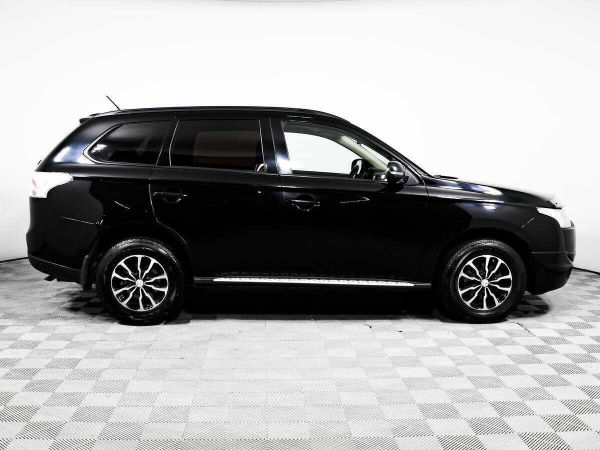 Mitsubishi Outlander с пробегом — 2013 год. Фото: #3