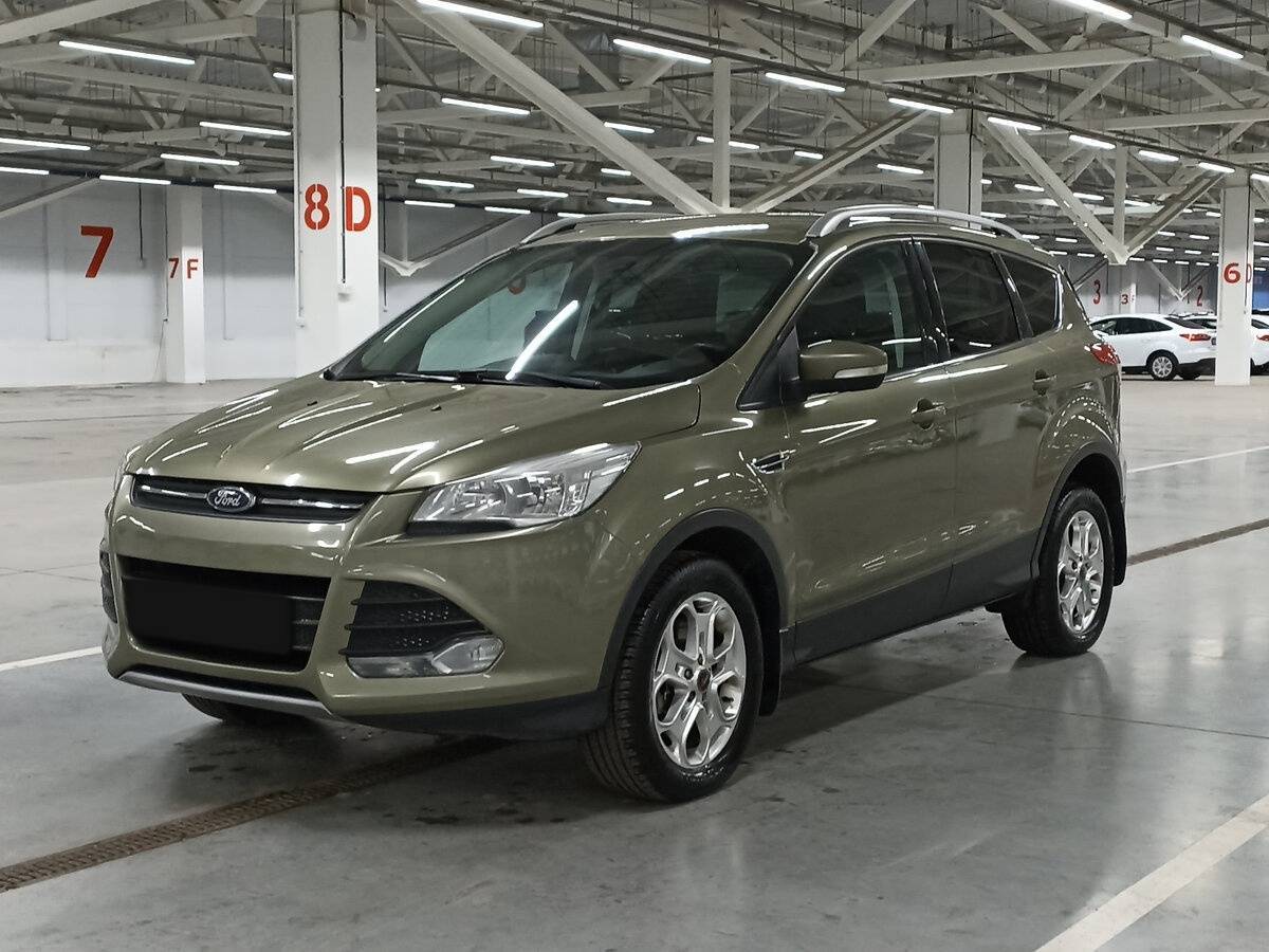 Ford Kuga с пробегом — 2014 год. Фото: #0