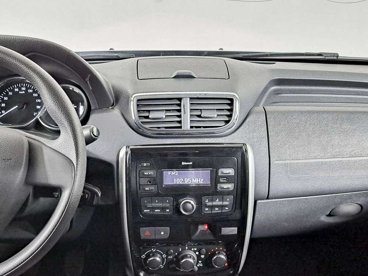 Nissan Terrano с пробегом — 2019 год. Фото: #10