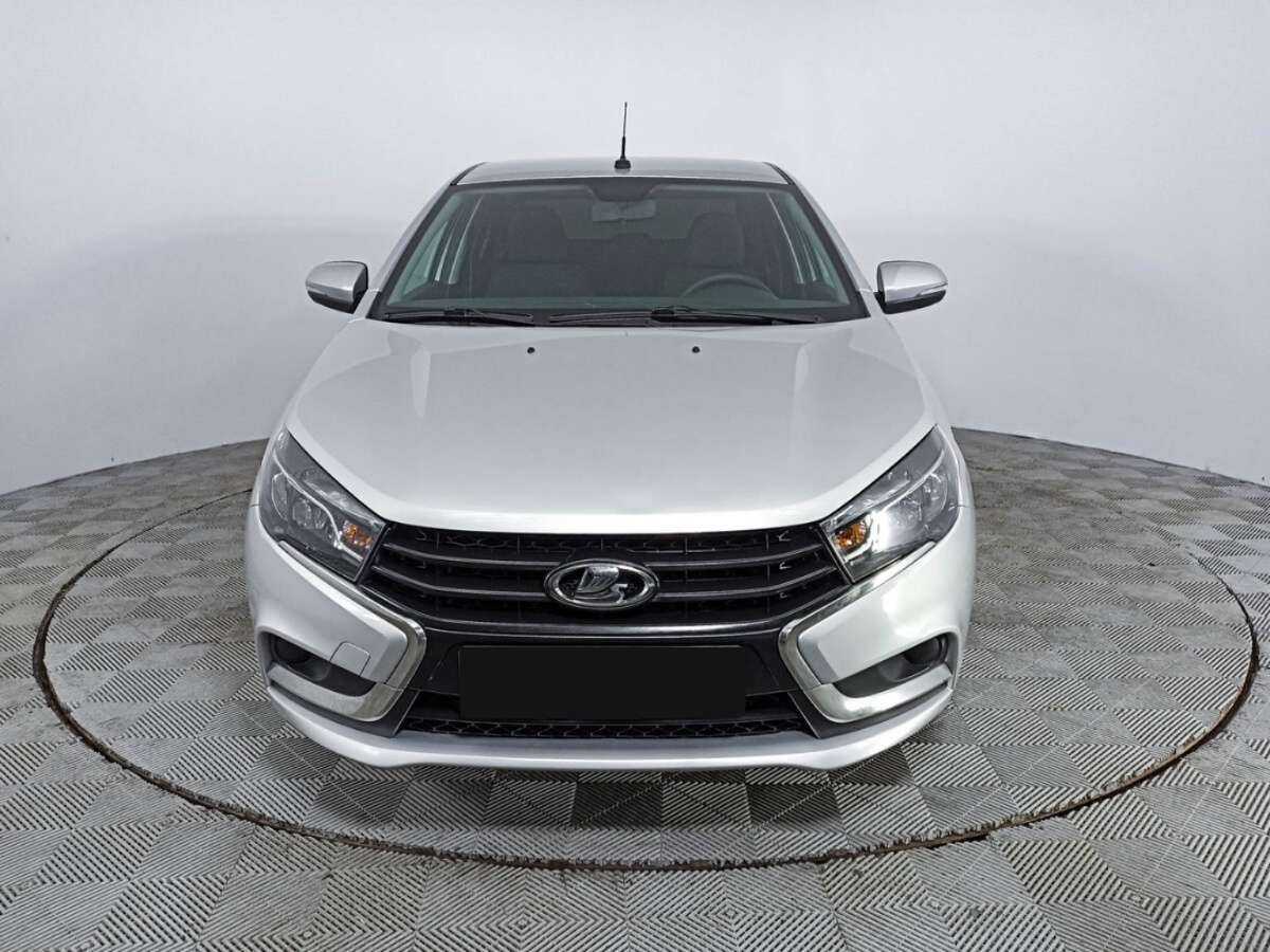 Lada (ВАЗ) Vesta с пробегом — 2017 год. Фото: #1