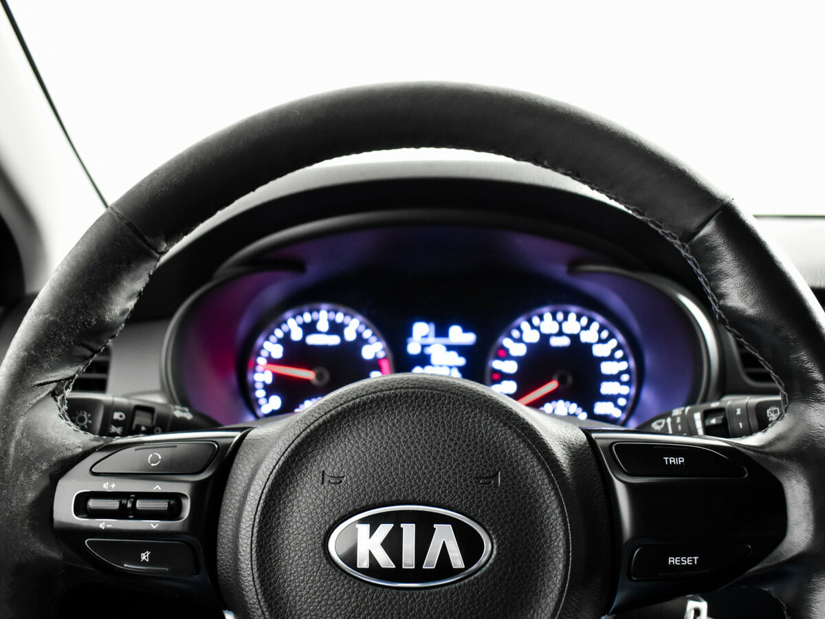 Kia Rio с пробегом — 2020 год. Фото: #13